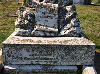 Detaliu piatră funerară Detaliu piatră funerară