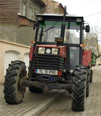 Tractor cu remorcă pentru intervenții Tractor cu remorcă pentru intervenții